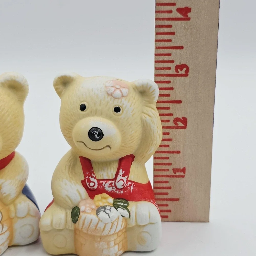 Bear Salt & Pepper Shakers Ceramic Set Of 2 Retro Honey Pot Basket Kitchen Decor